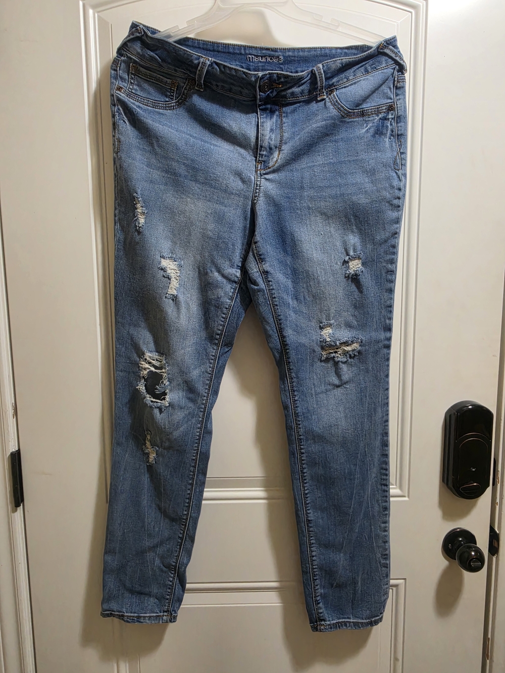Maurices Distressed Ripped Jeans Size 16 REG Medium Wash Stretch Denim
